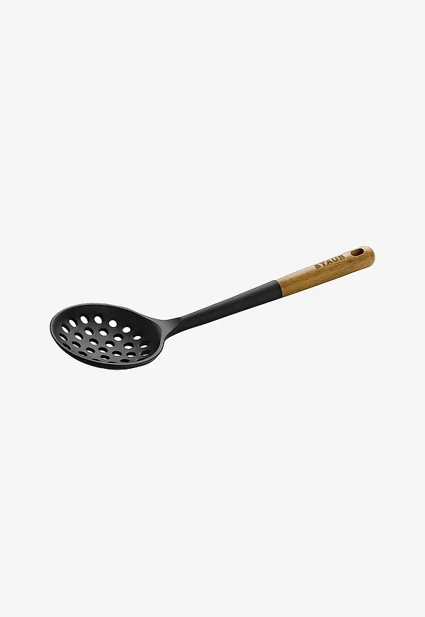 Snygg slev 2026 från Staub.