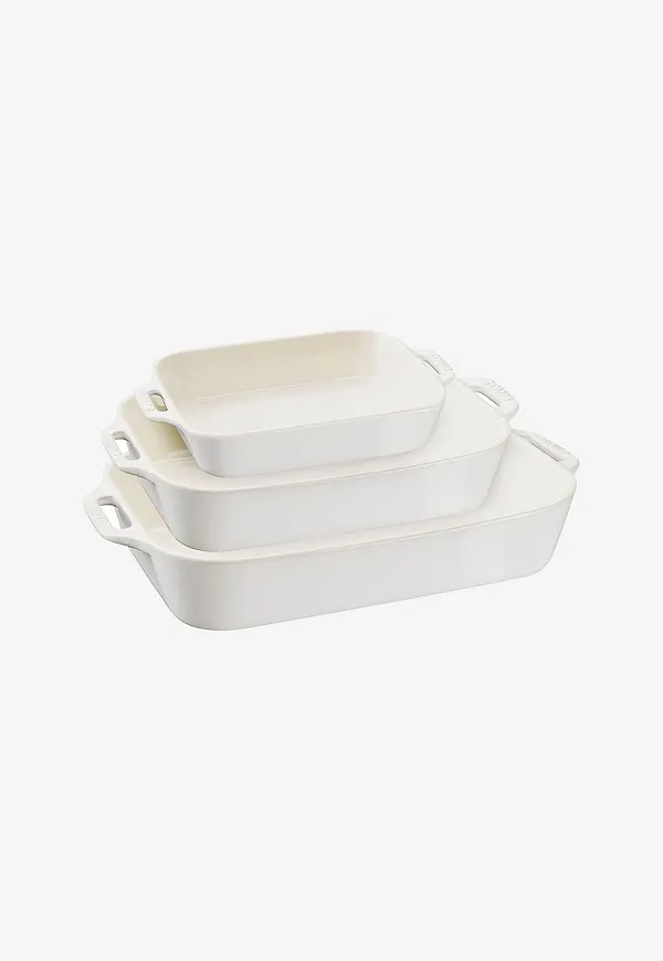 Smickrande ugnsform i vitt från Staub.