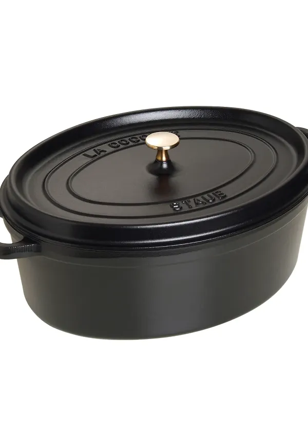 Smickrande gryta 2026 från Staub.