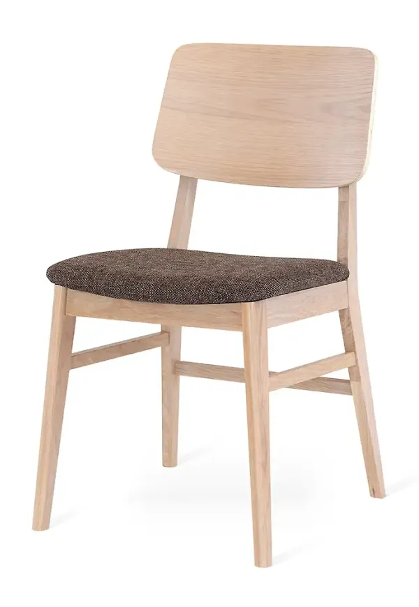 Stilriktig stol i ek från Torkelson.