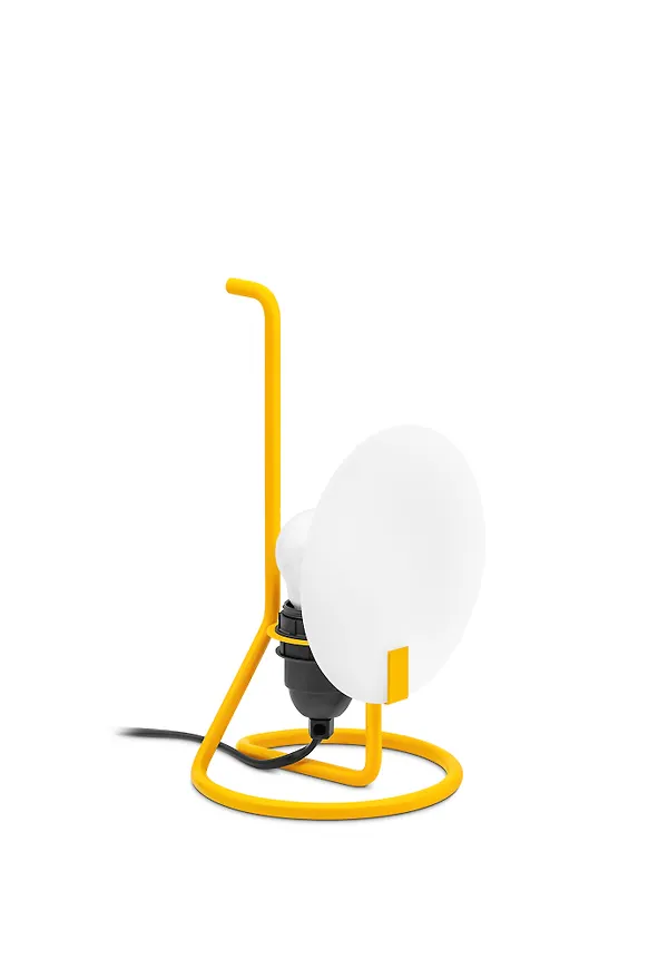 Svart Stilnovo-vägglampa i moderiktig modell.