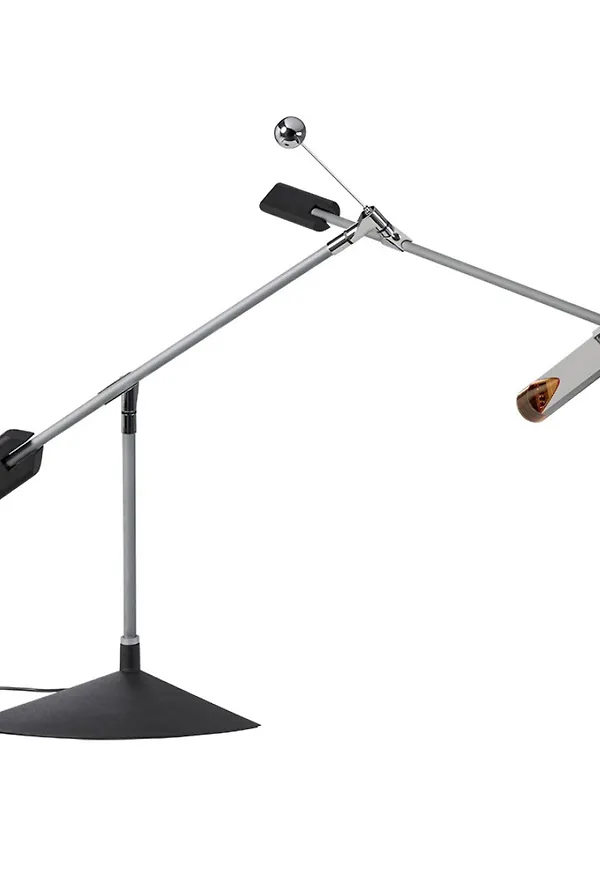Jättesnygg aluminiumlampa 2026 från Stilnovo.