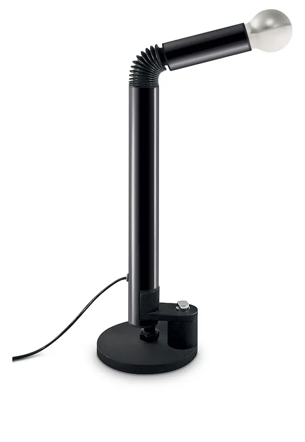 Svart Stilnovo-skrivbordslampa i fin modell.