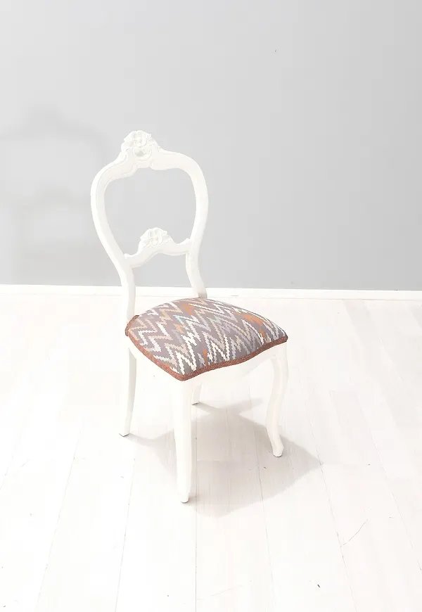 No Brand matstol som passar perfekt till sommaren 2025!