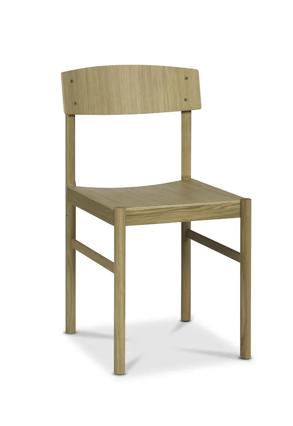 Fantastiskt fin Stol som passar bra vid många olika tillfällen.