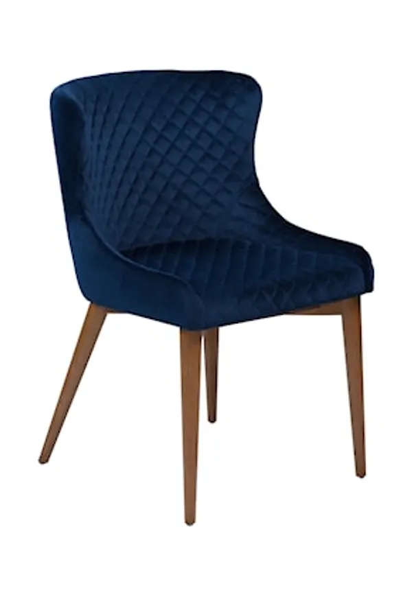 Dan Form Denmark stol som passar perfekt till våren 2025!