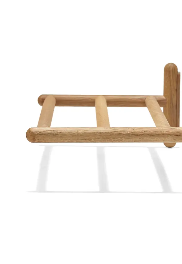 Söt skohylla i beiget från Stolab.