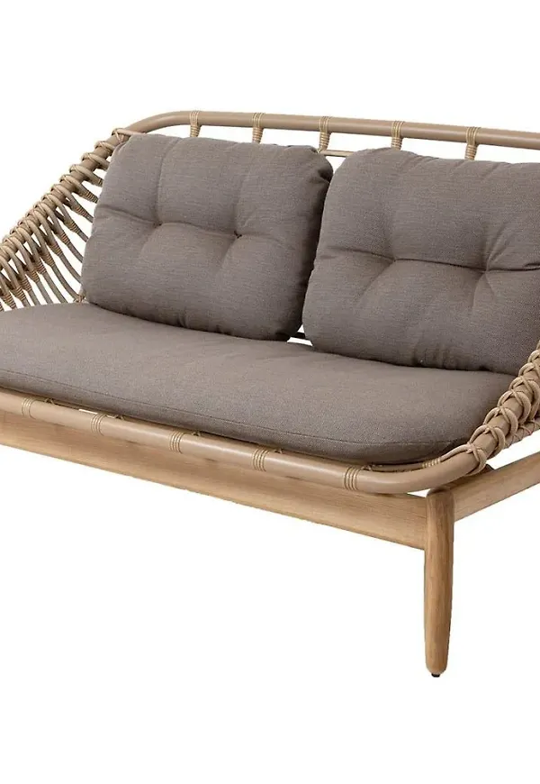 Skön Soffa som passar bra vid många olika tillfällen.