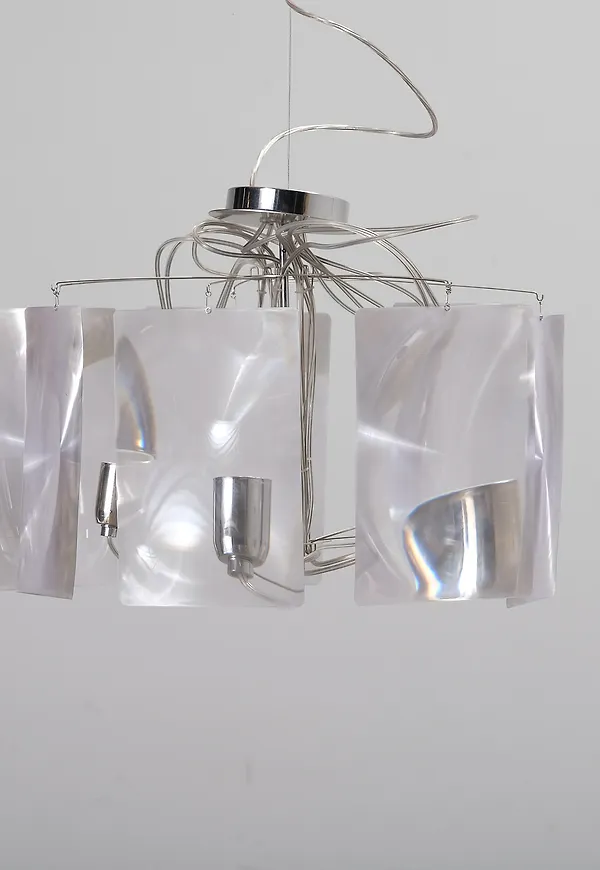 Silver No brand-pendellampa i jättesnygg modell.