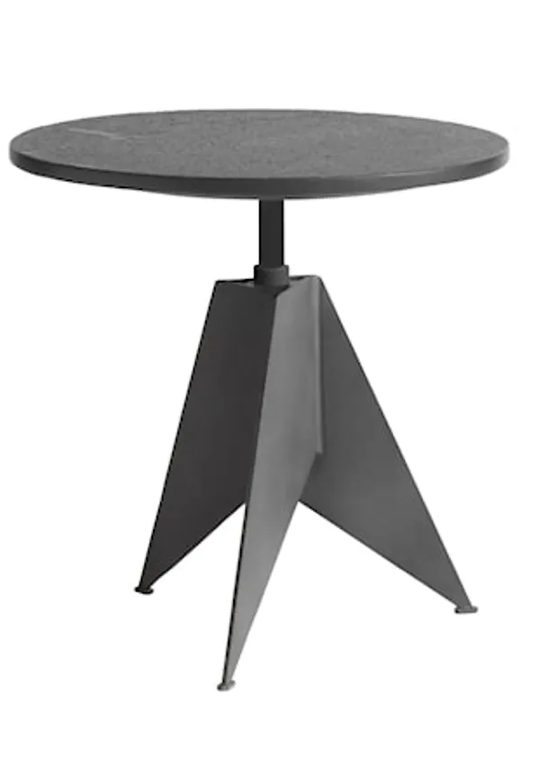 Svart Muubs-järnbord i vacker modell.