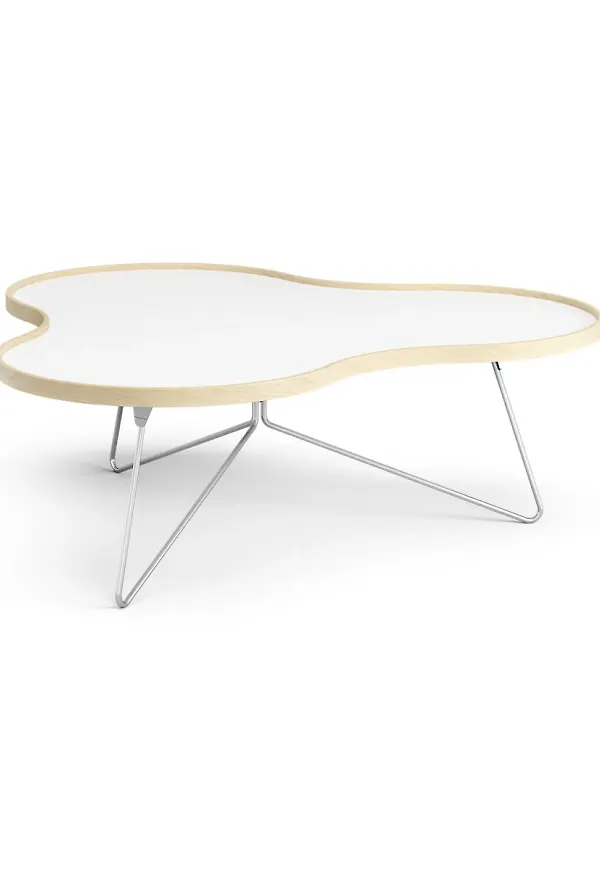 Mysig soffbord i vit färg gjord i björk.