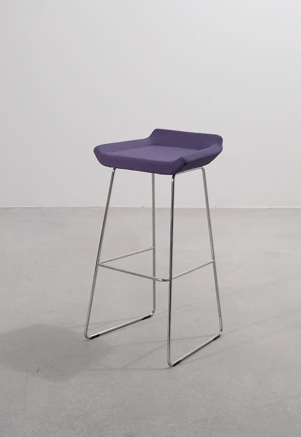 Stilren barstol 2025 från Swedese.