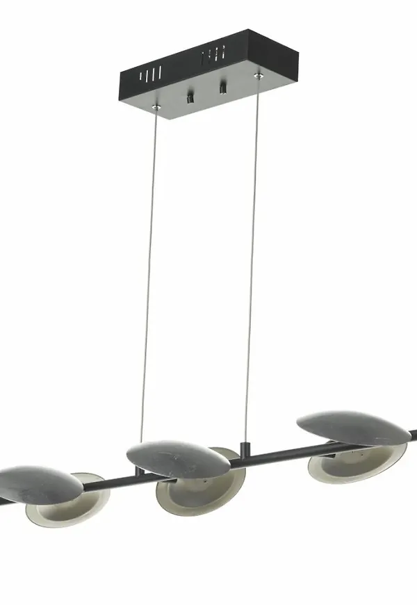 Fantastiskt fin Lampa som passar bra vid många olika tillfällen.