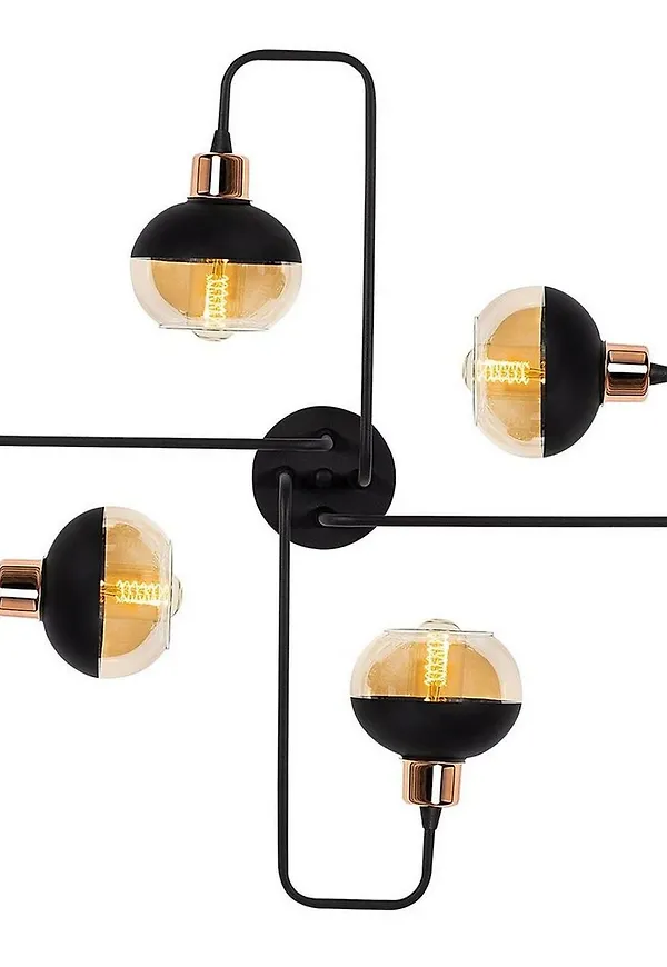 Mysig lampa i svart färg gjord i järn.