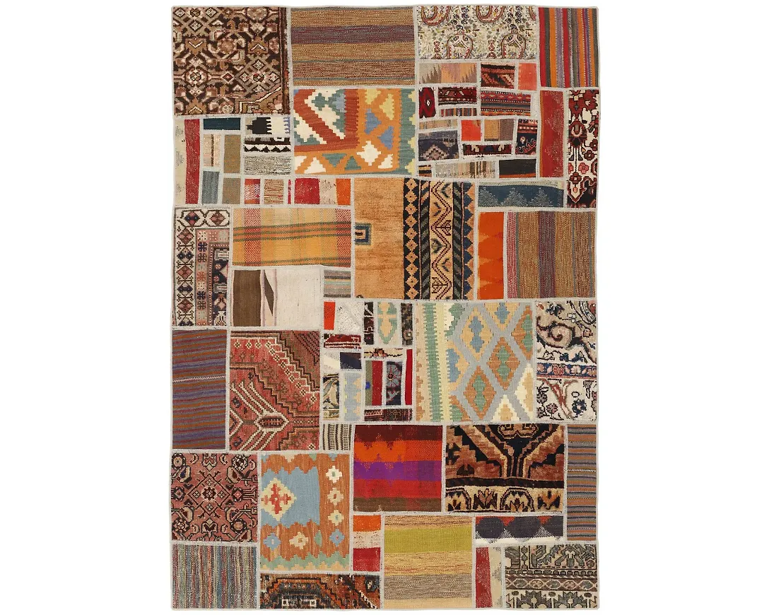 Flerfärgad ullmatta som passar perfekt till våren 2025!