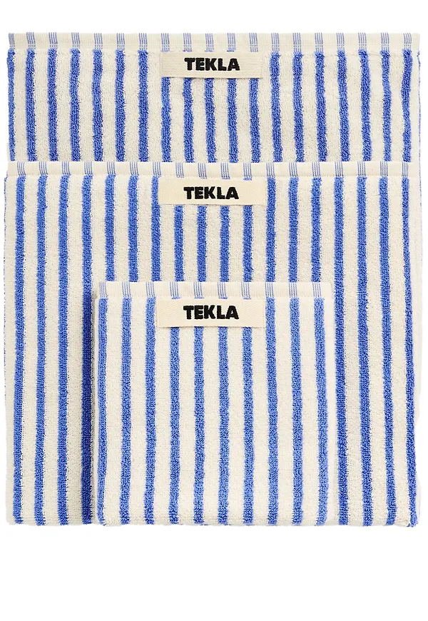 Vit Tekla-badhandduk i skön modell.