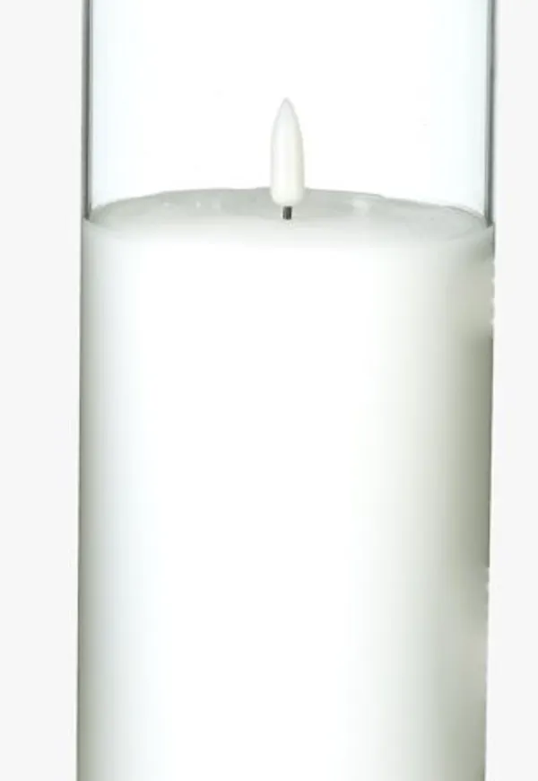 Otroligt snygg lampa i vitt från hemtex.