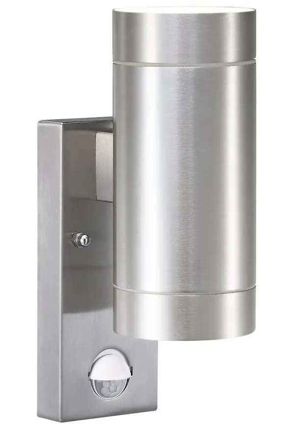 Ikonisk utomhusvägglampa i aluminium från Nordlux.