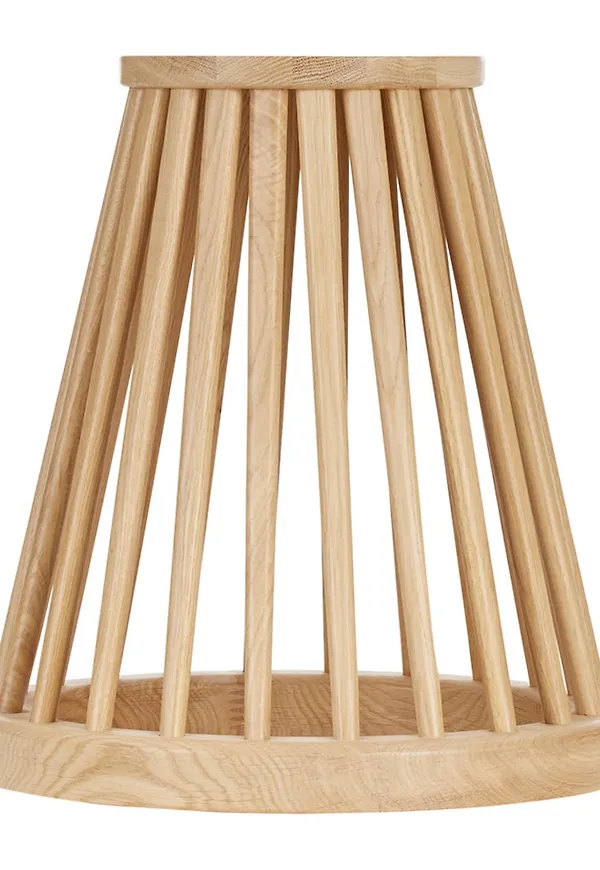 Mysig möbel i björk 2025 från Tom Dixon.