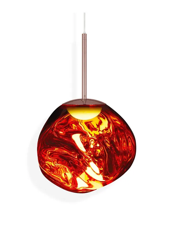 Jättesnygg guldlampa 2026 från Tom Dixon.