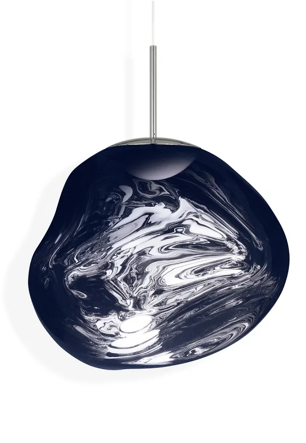 Grå Tom Dixon-lampa i fin modell.