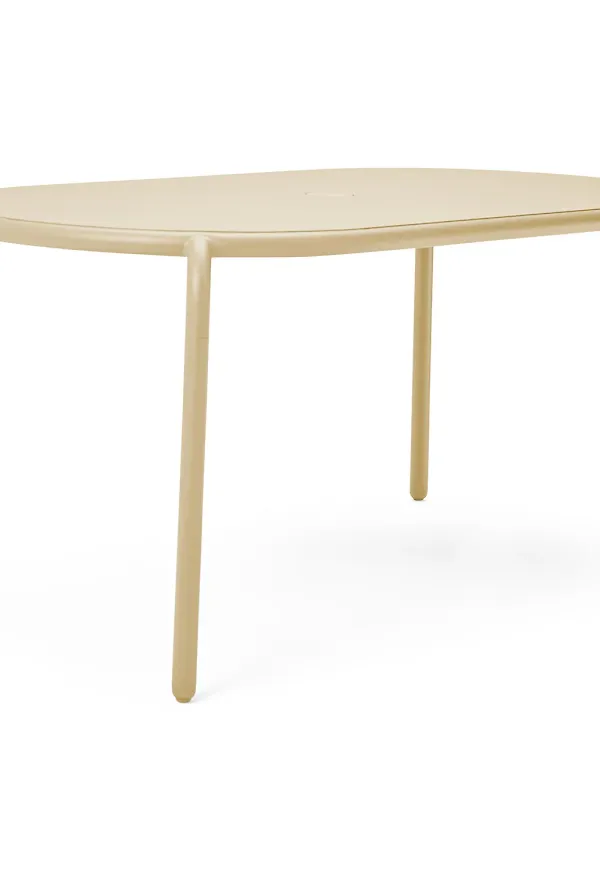 Otroligt snygg trädgårdsbord i aluminium från Fatboy.