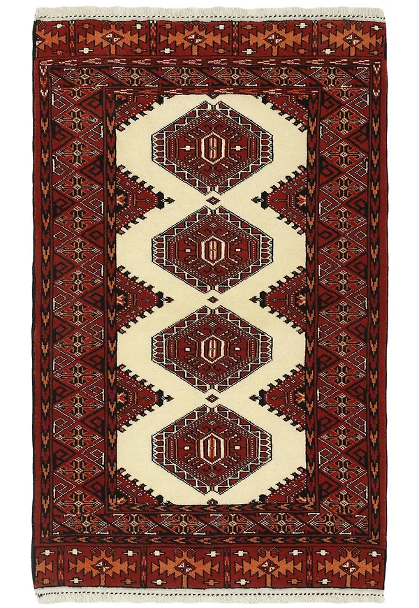 Svart ullmatta som passar perfekt till sommaren 2026!