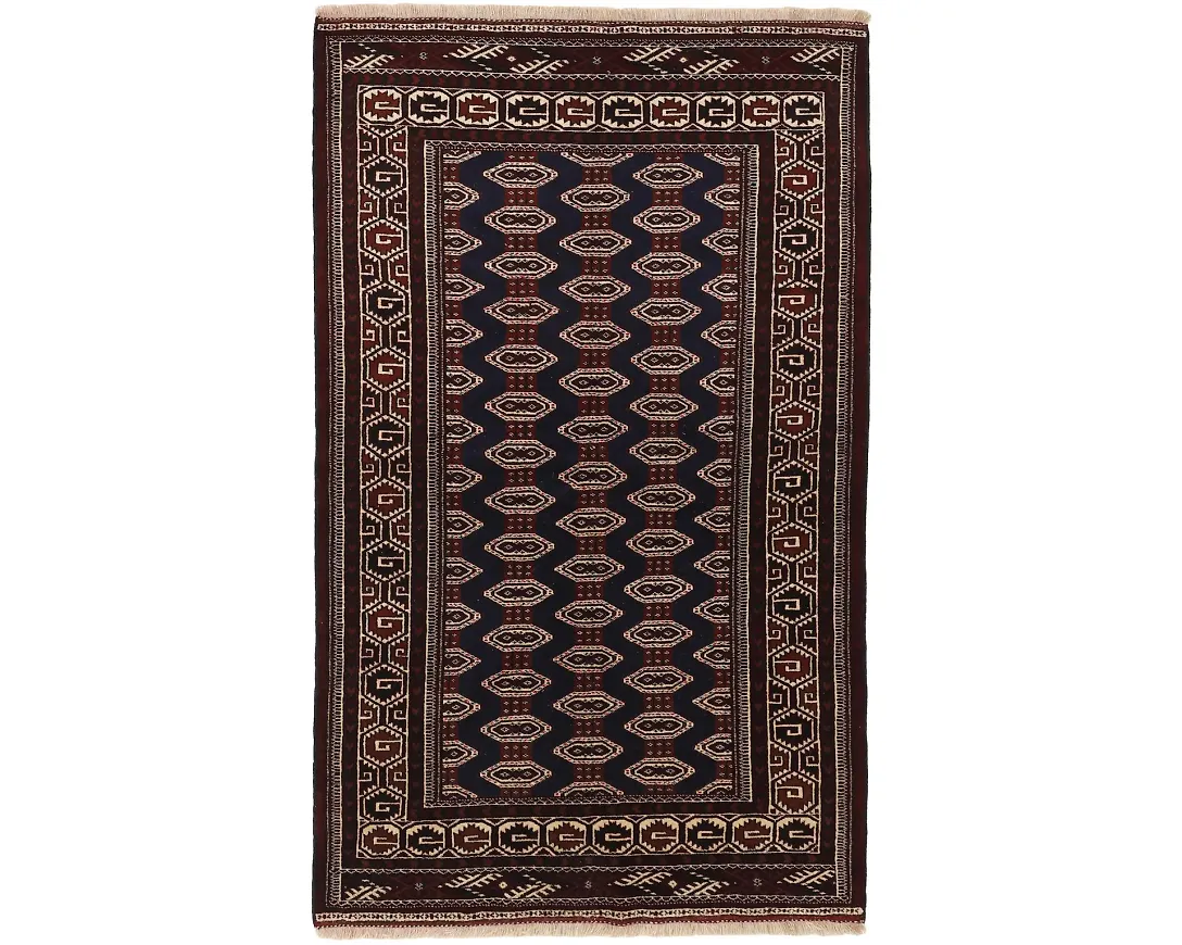 Flerfärgad ullmatta som passar perfekt till våren 2025!