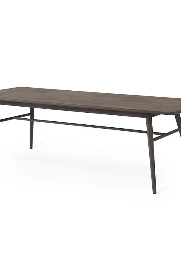 Komfortabel bord som passar bra vid många olika tillfällen.