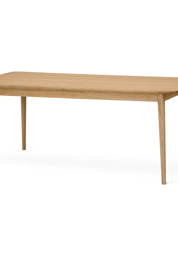 Klassisk bord som passar bra vid många olika tillfällen.