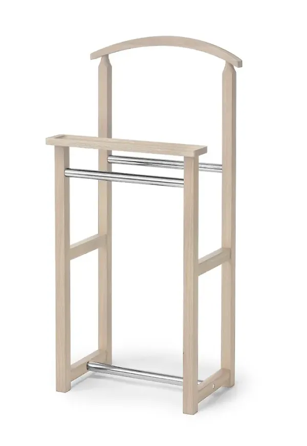 Smickrande möbel i ek från Torkelson.