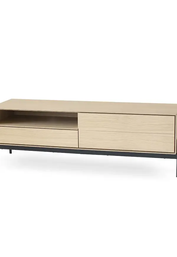 Fin svart bord i ek 2026 från Torkelson.