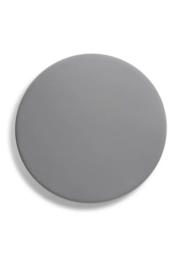 Jättefin vägglampa 2025 från Faro Barcelona.