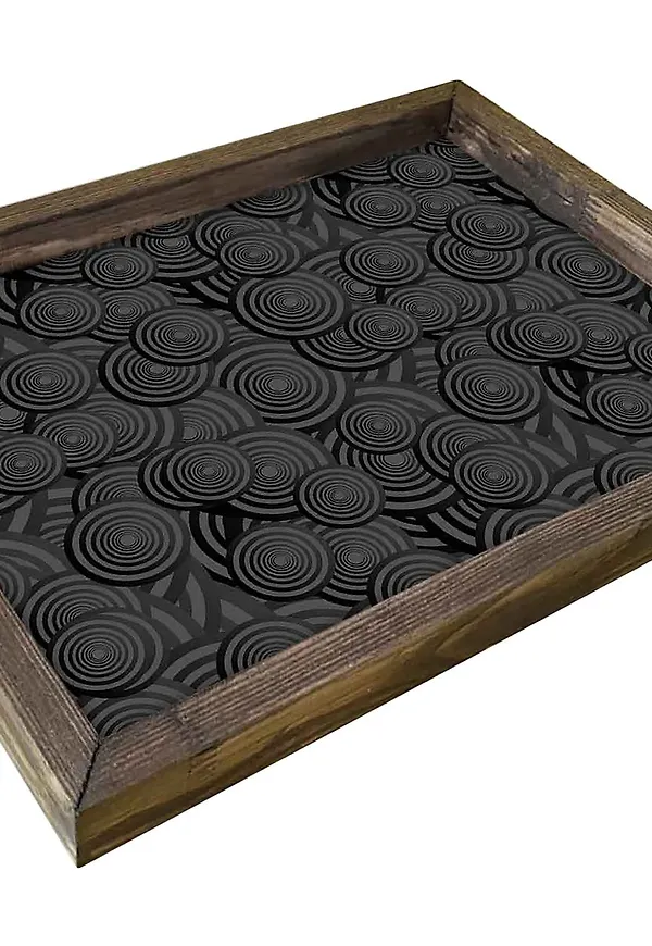 Riktigt fin Bricka som passar bra vid många olika tillfällen.