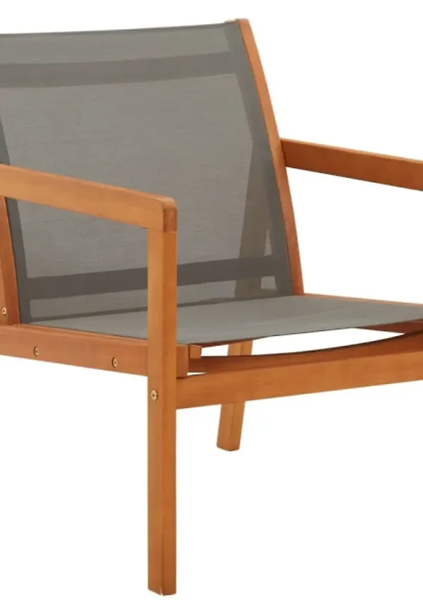 Stilren trädgårdsfåtölj 2025 från SwedishHome.