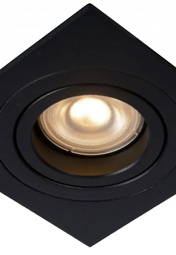 Fin Lampa som passar bra vid många olika tillfällen.