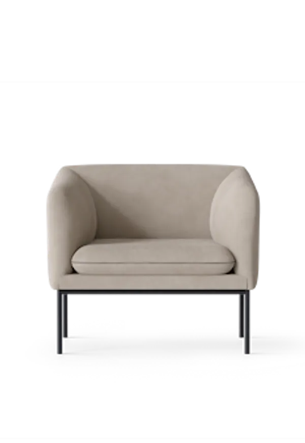 Beige FERM LIVING-bomullsfåtölj i jättesnygg modell.
