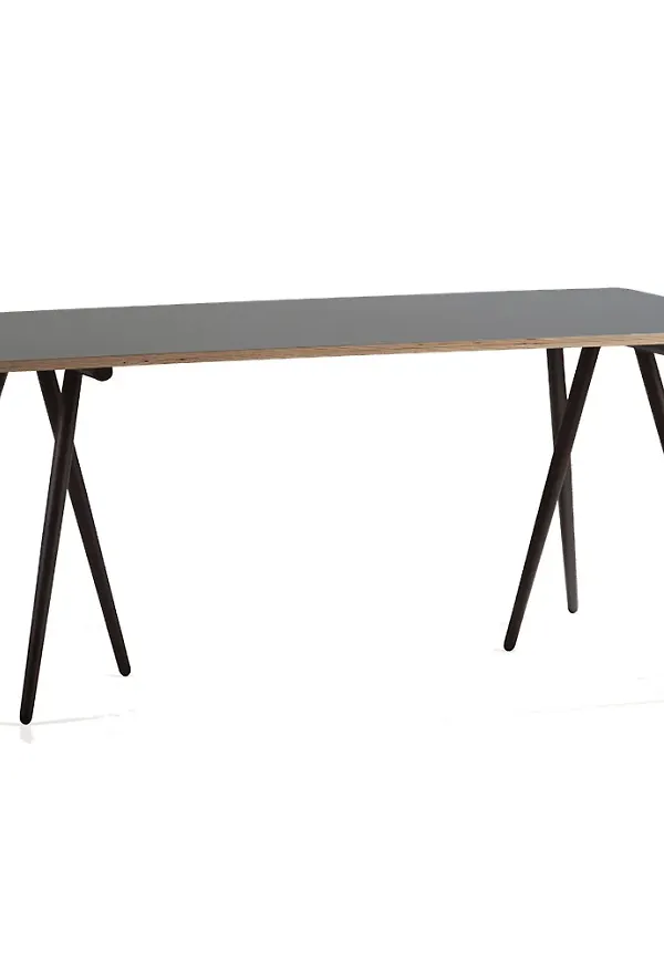 Fin bord som passar bra vid många olika tillfällen.