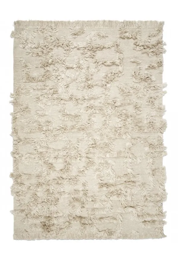 Otroligt fin Matta som passar bra vid många olika tillfällen.