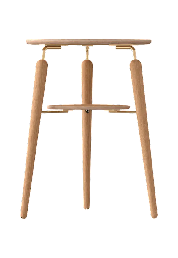 Modern sidobord i ek 2025 från UMAGE.