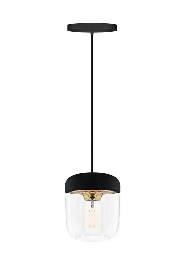 Svart UMAGE-lampa i fantastiskt snygg modell.