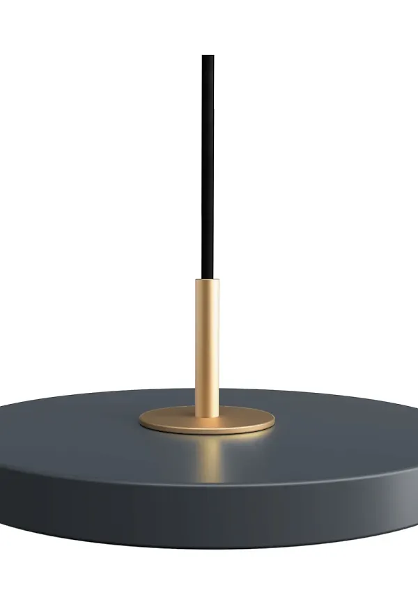 Otroligt fin grå lampa 2025 från UMAGE.