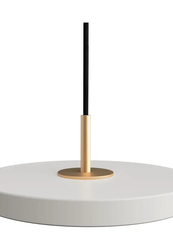 UMAGE taklampa som passar perfekt till sommaren 2025!