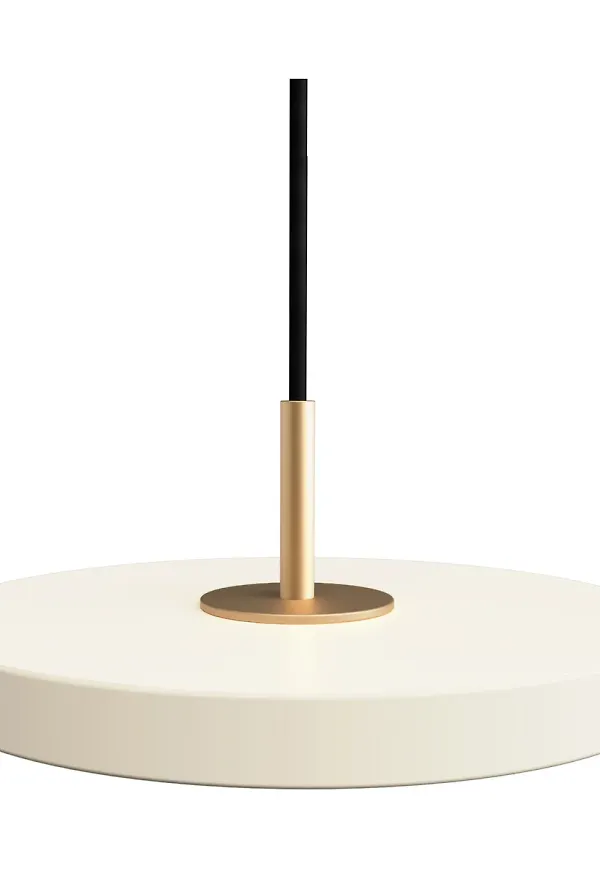 UMAGE taklampa som passar perfekt till sommaren 2025!