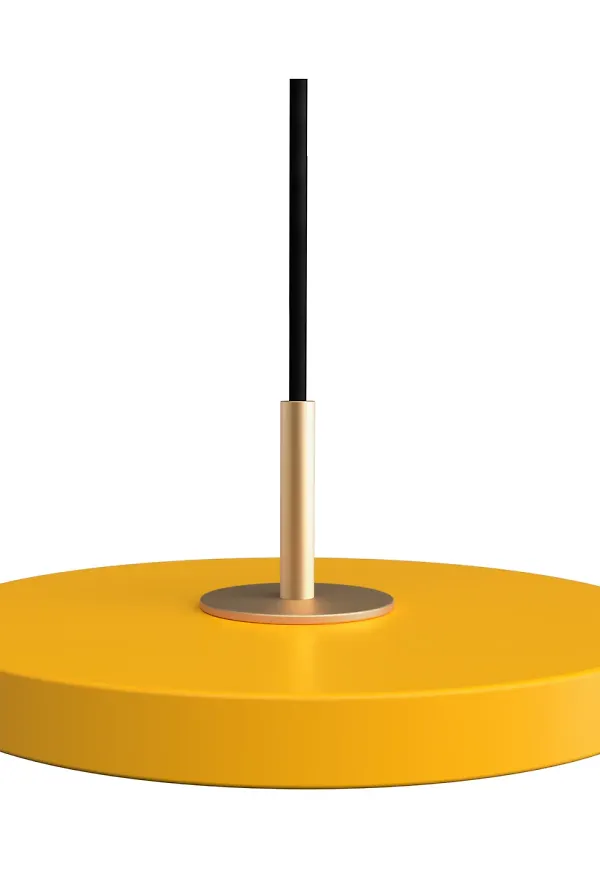 Gul UMAGE-lampa i söt modell.