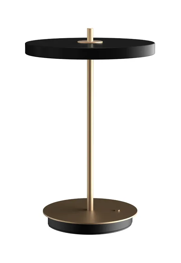 Fantastiskt fin svart lampa 2025 från UMAGE.