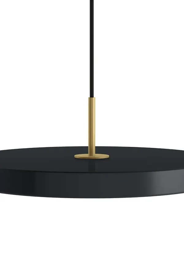 Fantastiskt snygg Lampa som passar bra vid många olika tillfällen.