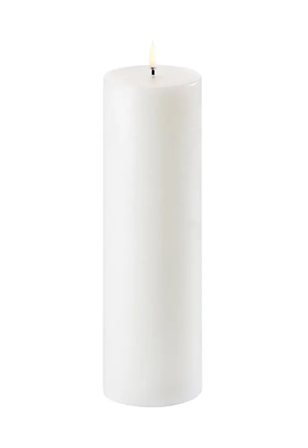 Otroligt fin blockljus i vitt från Uyuni Lighting.