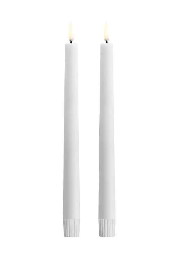 Elegant kronljus 2026 från Uyuni Lighting.