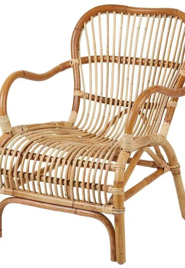 Otroligt fin Stol som passar bra vid många olika tillfällen.